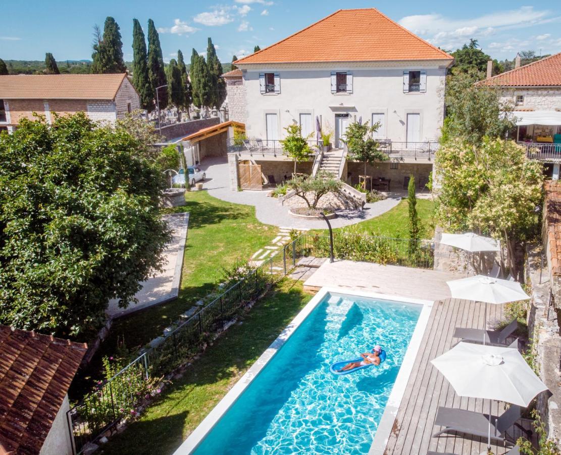 Clos Olivier De Serres Ruoms Bagian luar foto